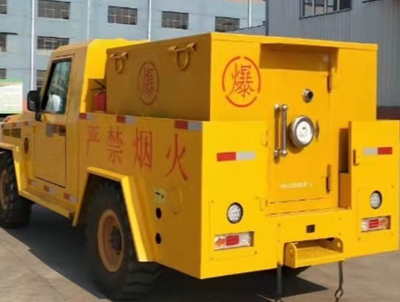 饶平凯龙爆破器材运输车：保障爆破任务的安全运行