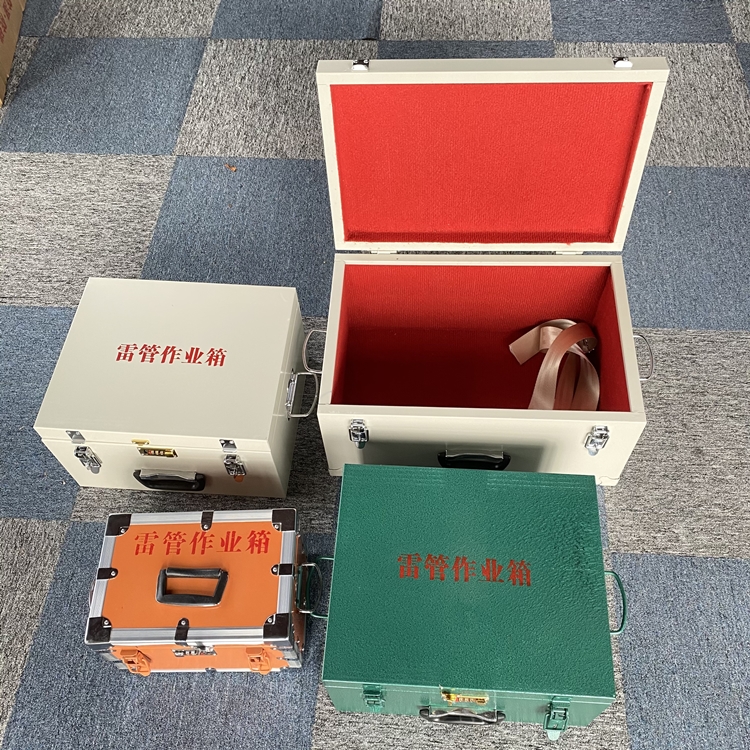 饶平爆破工程作业箱如何选择？玻璃钢与传统材质的全面对比